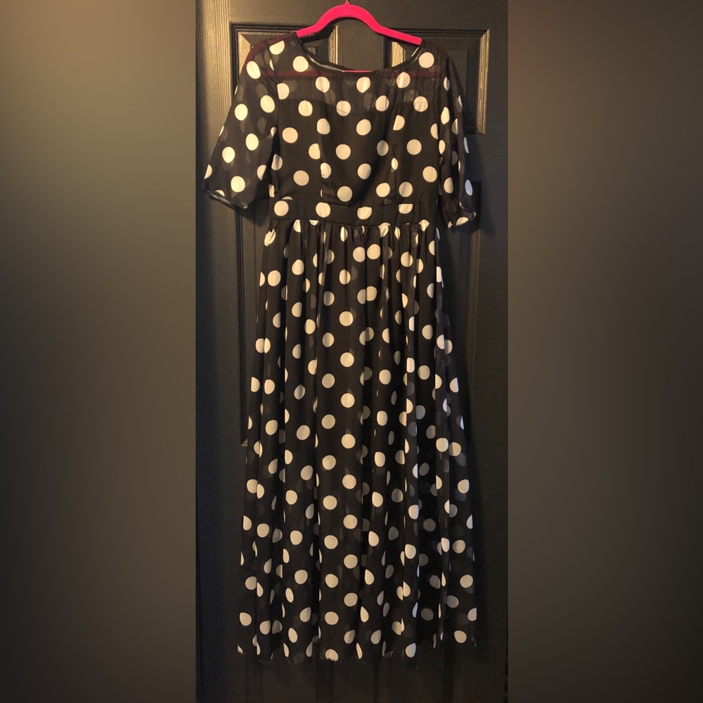Women’s Black & White Chiffon Maxi Dress in Polka Dots 
Size S